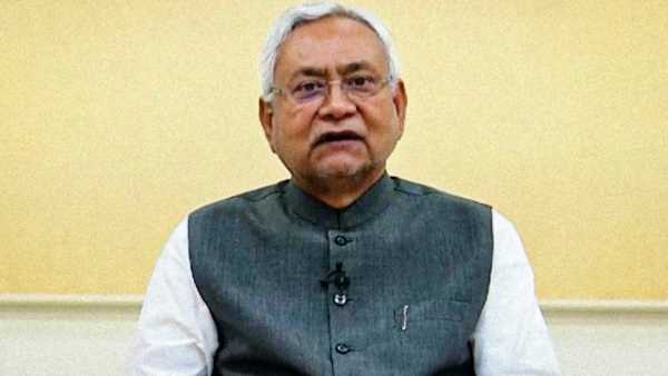 बिहार में हिजाब कोई मुद्दा नहीं : नीतीश कुमार